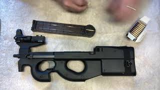 Loading the P90 Mag