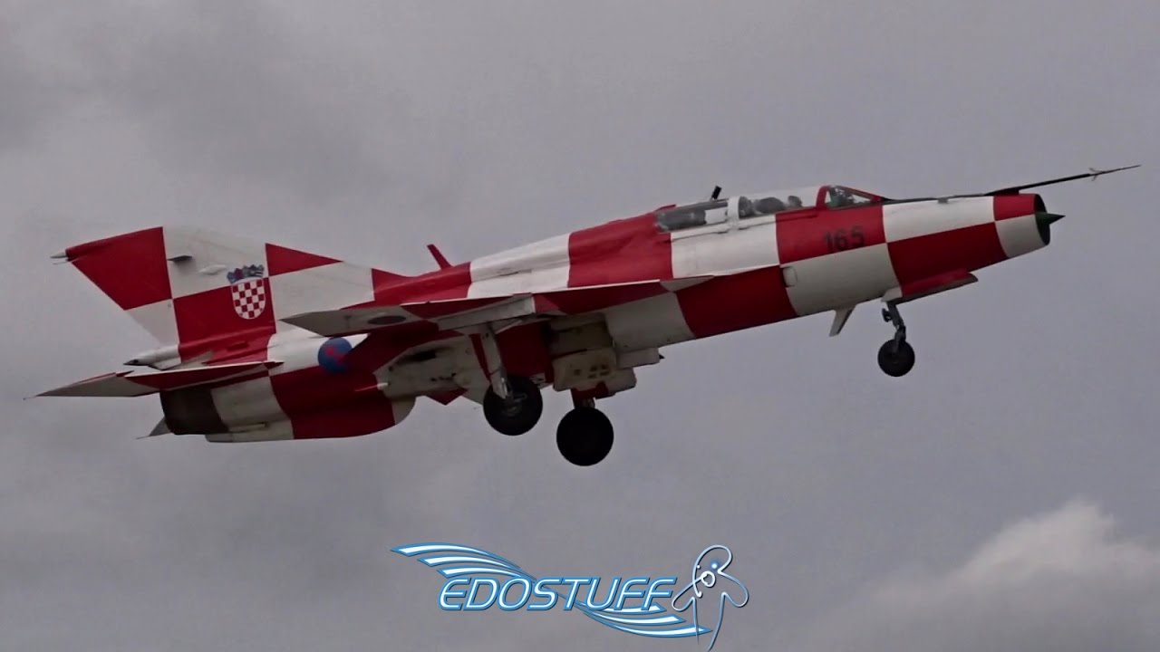 Mikoyan-Gurevich MiG-21UM & BIS - Low Flying at Split Airport SPU/LDSP - Croatian Air Force
