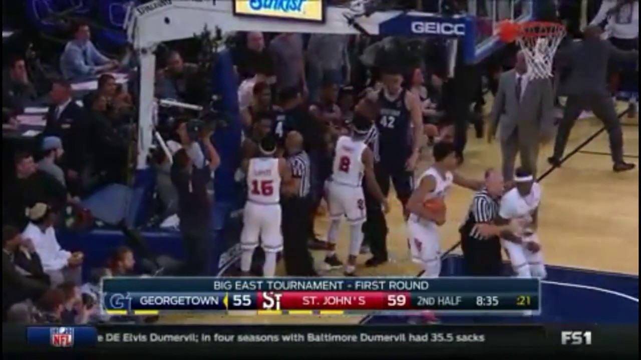 Georgetown v.s St. Johns Basketball Fight!!! HD - YouTube