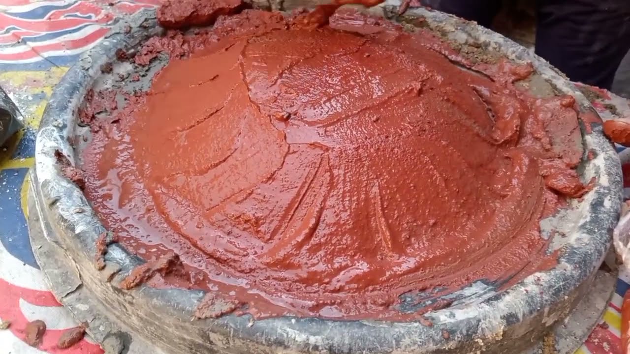 Используя немного цемента и гипса, вы можете очень просто сделать яичные запеканки для голубей.