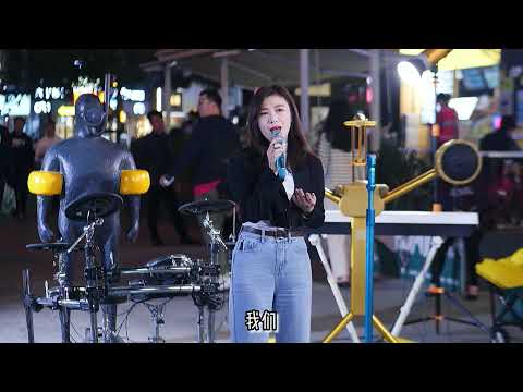 萱萱现场翻唱《想太多》歌声触动内心，太多回忆涌上心头