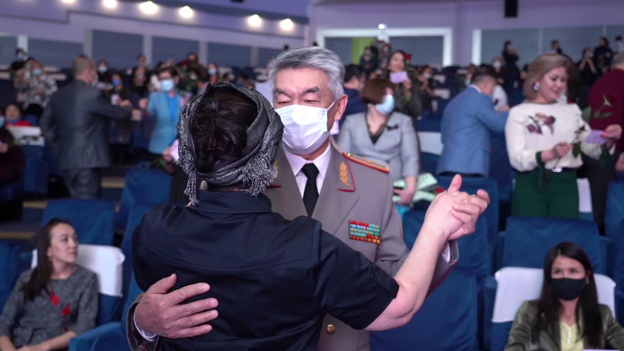 В ЕНУ отметили Международный женский день