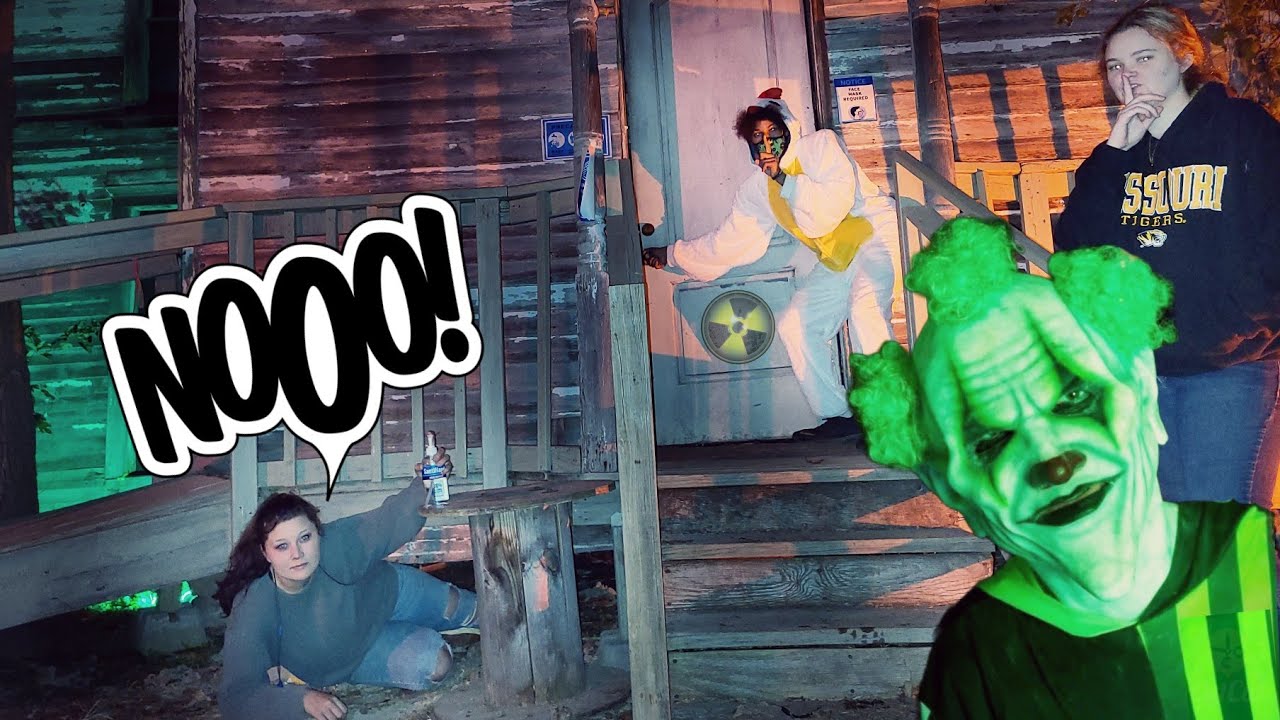 Hide and Seek at a Haunted House with (Froggy) - YouTube