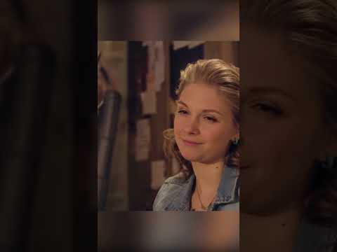 Девушка утром показала, что вчера творил #сериалы #топ #кино #фильмы #подпишись #shorts
