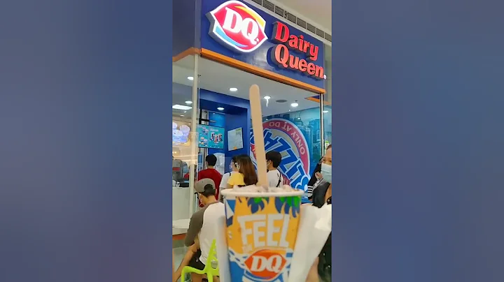 The best ice cream Dairy Queen #dairyqueen #dq #cookiesincream #icecream #shorts