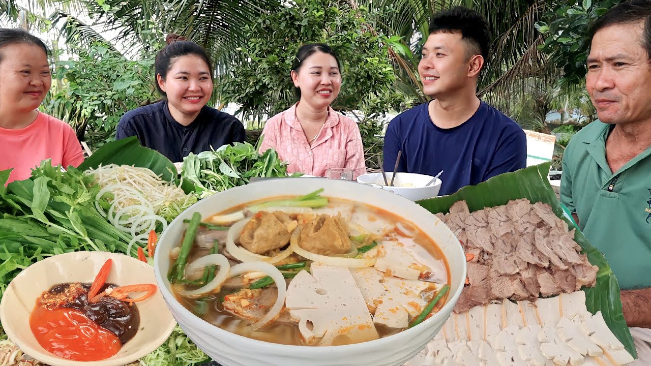 V329. Nhi nấu món Bún Bò Huế đãi cả nhà - Mọi người khen quá chừng, vui thiệt là vui