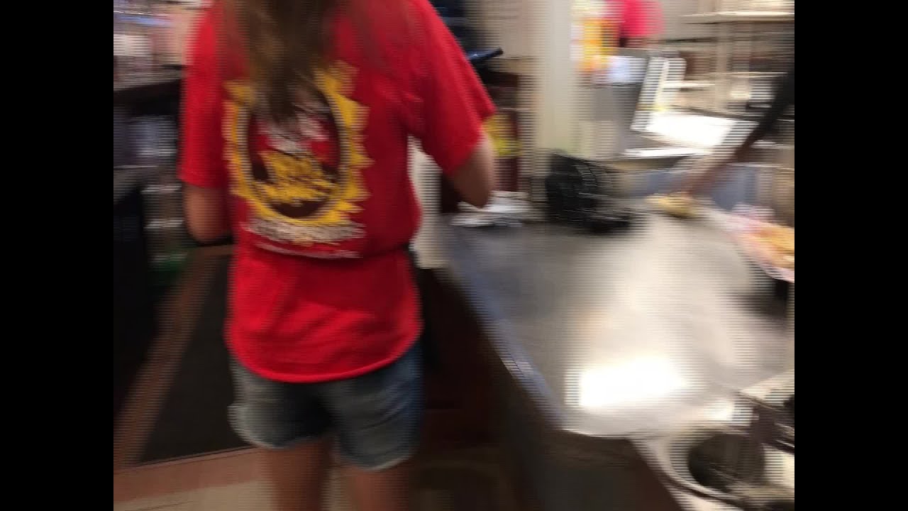 Gadsden restaurant providing free meals for firefighters battling warehouse fire