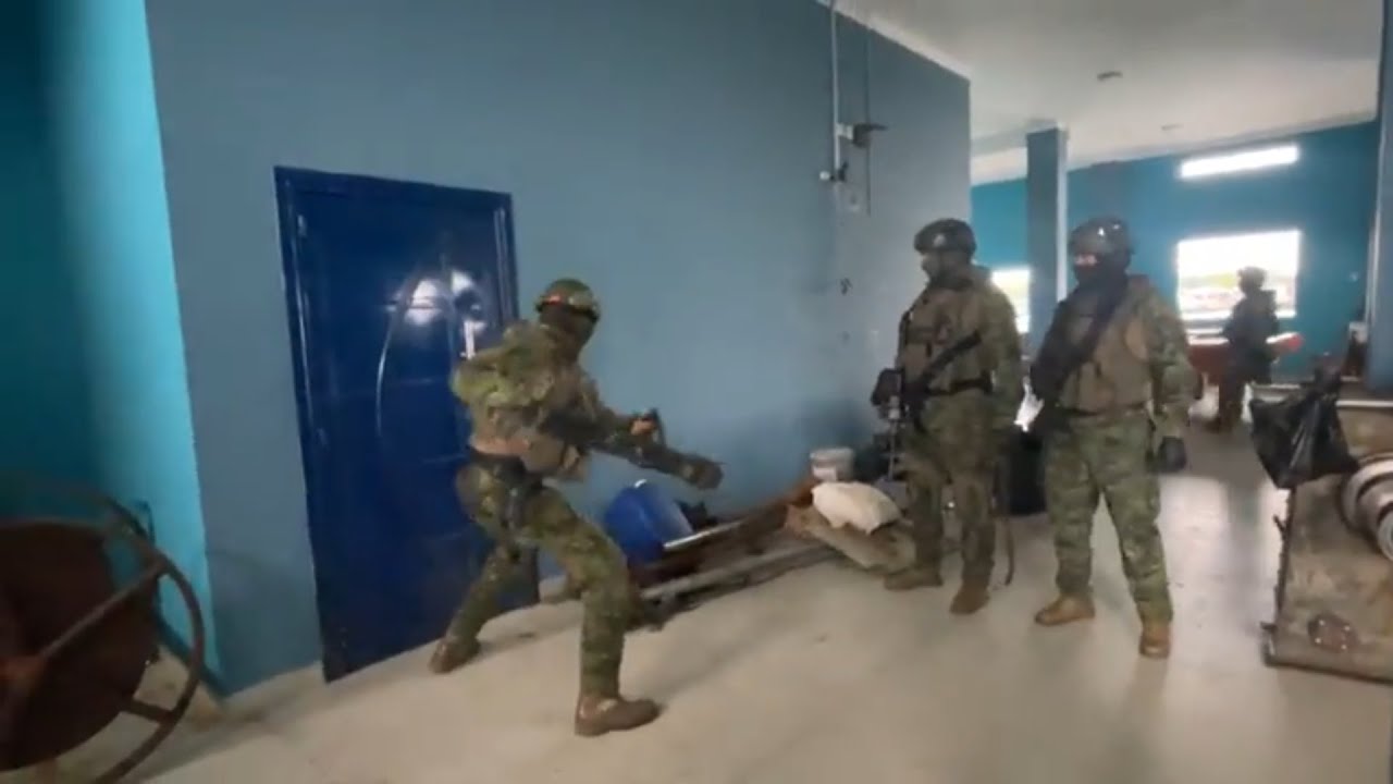 Operativos sorpresa por las fuerzas armadas en Puerto Bolívar