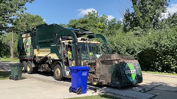 Mack LE, LEU, LR Garbage Trucks