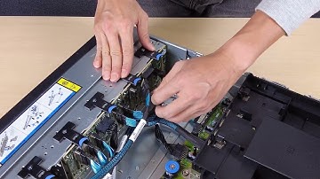 Lenovo ThinkSystem SR650 V3 removing a front 2.5 inch drive backplane