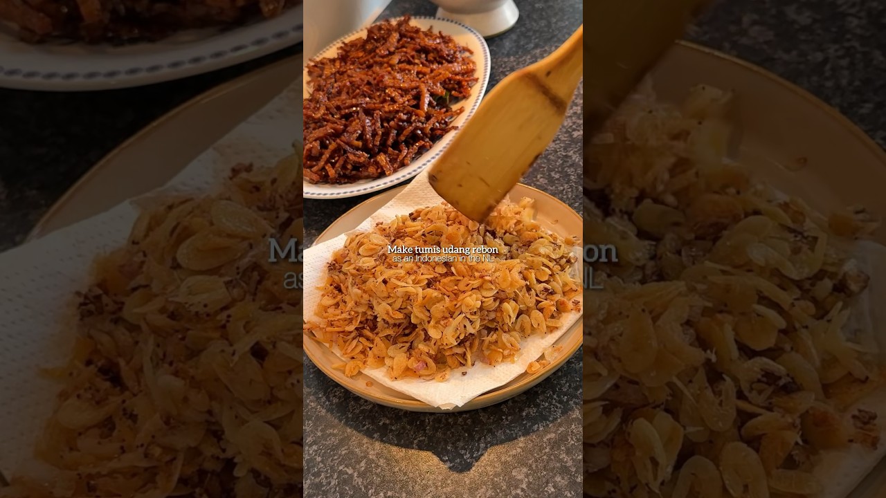 Tumis udang rebon (Sautéed dried shrimp)