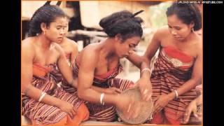 Download Lagu We Oe - Music from Timor Island MP3