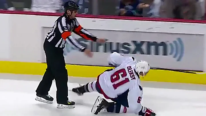 Washington Capitals Steve Oleksy struggles to get ...