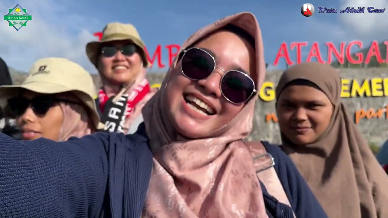 Literasi budaya SMP IT INSAN KAMIL KAJORAN MAGELANG Goes to Bromo-Malang