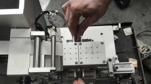 Cable flag labeling machine manual type machine Test video 2