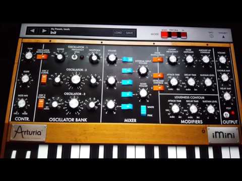 [Tuto] #33 - Synth Bass - Basic Synth Programming (minimoog)