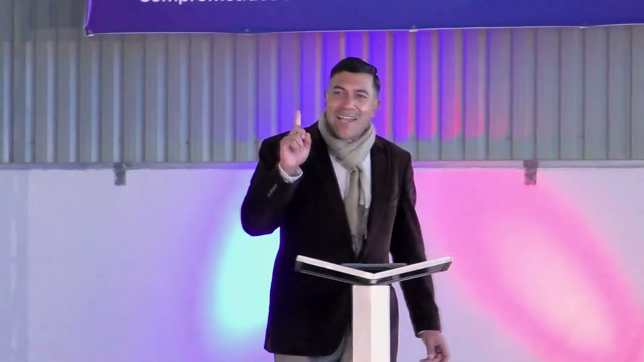 Tesoros en vasos de barro - Erick Muñoz