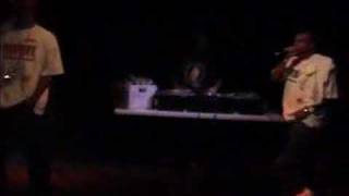 Bosstown Stand Up Perfekt & Chance