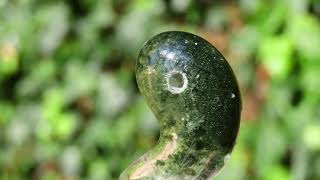 ガネーシュヒマール産クローライト(緑泥石)水晶 勾玉