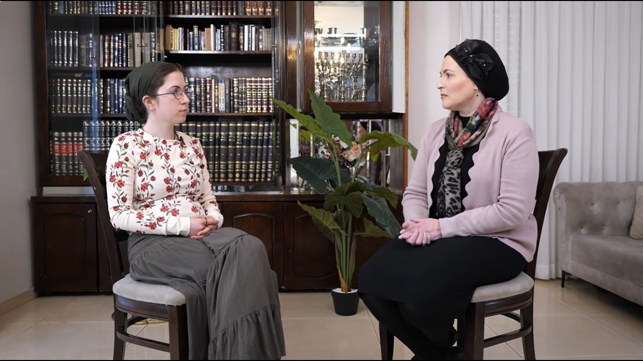 הרדימו אותי עם כדורים כדי שלא אפגש עם בנים| הפודקאסט של גיטי גרומן 'אהבה רבה' פרק 9