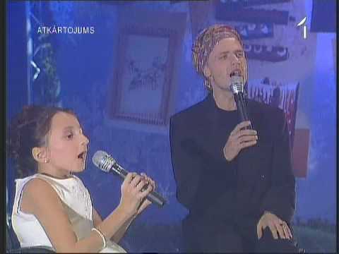 Gunārs Kalniņš & Diāna Ponaskova - Baltā Dziesma - YouTube