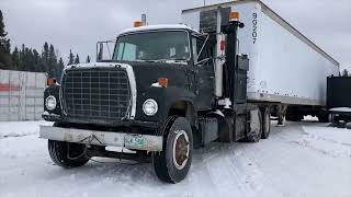 Screaming Ford Moving Van Trailer in the Wet Snow Oct 27 2022