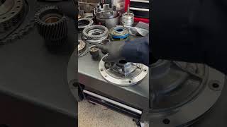 700R4 and 4L60E Lube Modifications