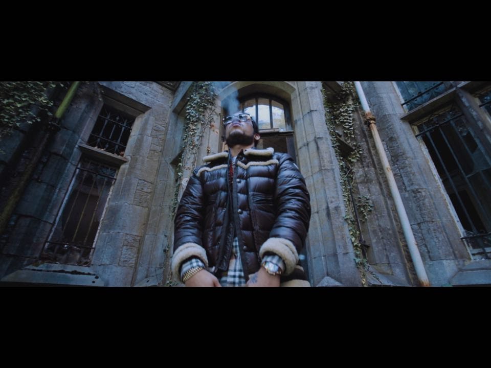 Hollyboy feat Pollo Loco x Diamond -TURN UP