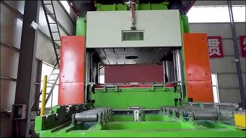 Solid tire vulcanizing machine