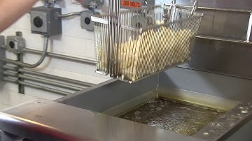 Cooking with the Frymaster FQ4000 controller.