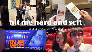 Hit Me Hard and Soft : Movie | enjoying the concert 🎶🎵 screenshot 5