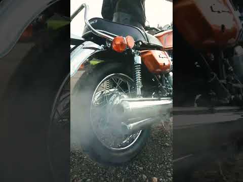 Win this 1976 Suzuki GT750A 2 stroke triple + £500