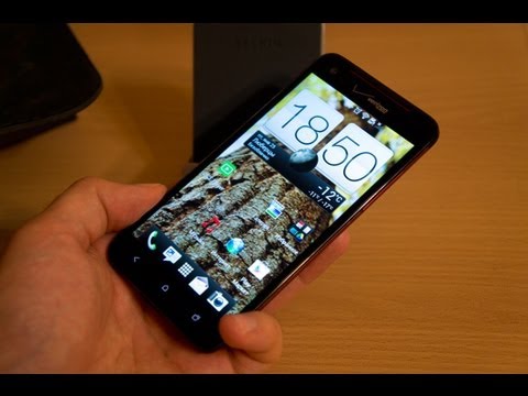 Video: Skirtumas Tarp „HTC Droid DNA“ir „Windows Phone 8X“