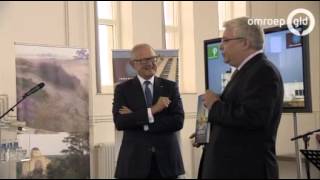 Prof. mr. Pieter van Vollenhoven heropent Radio Kootwijk