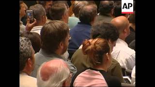 Rock star Eric Clapton auctions guitars for charity