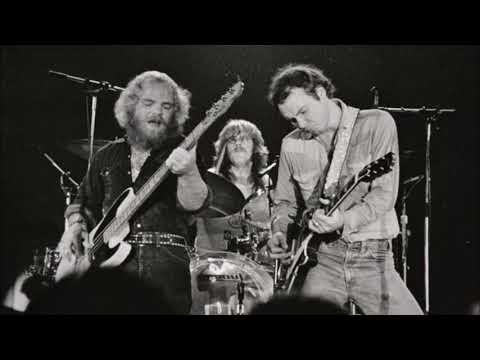ZZ Top - 02 - Shakin' your tree (Fort Worth - 1972)