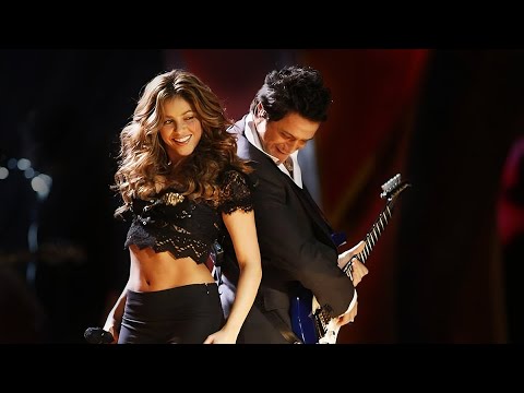 Shakira - La Tortura (ft. Alejandro Sanz) (Live at The 2006 Latin Grammys) HQ