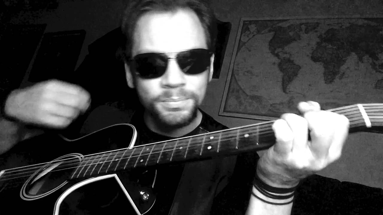 No Doubt - Spiderwebs - cover by JMB bekijken op YouTube No Doubt - Spiderwebs - cover by JMB bekijken op YouTube