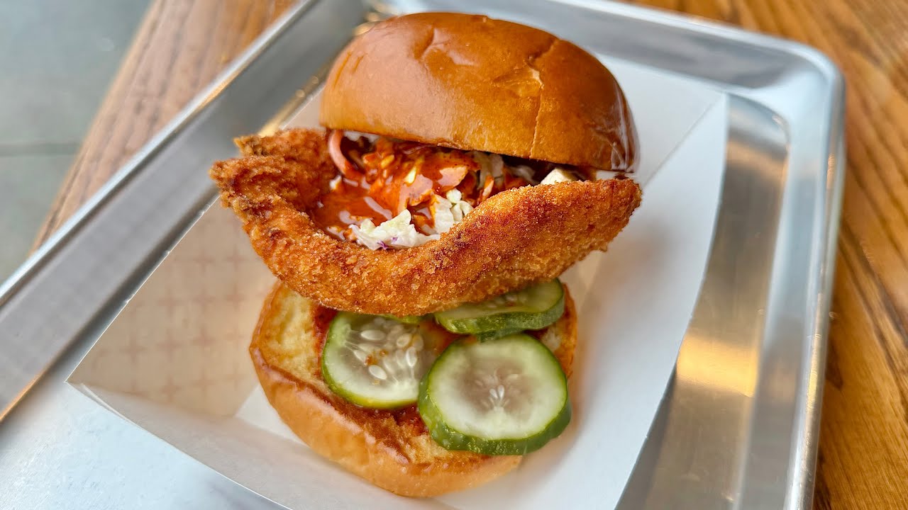 Лучший куриный сэндвич в районе Бостона! Обзор ресторана Chicken and the Pig!!