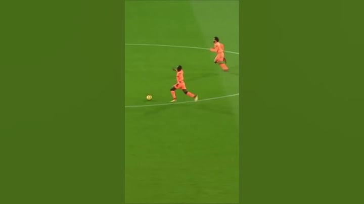 محمد صلاح ينطلق بسرعة صاروخية من قبل نصف الملعب ويسجل هدف خيالى