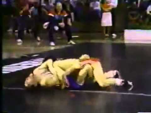 Sergey Karamchakov (Khakasia) vs Rich Salamone (USA), Seoul 1988. Free style wrestling.