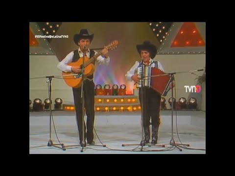 Los Trigueños Del Sur - Prisionero De Tus Brazos (En Vivo - 1985)