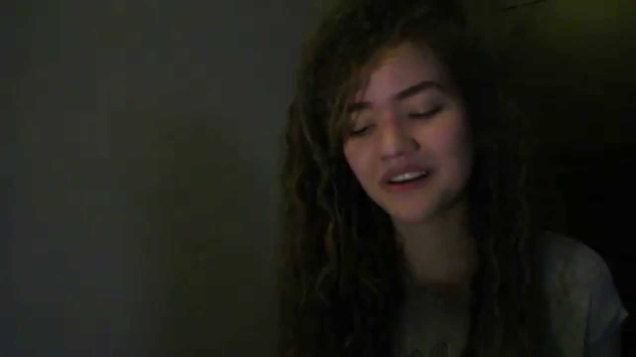 Yours - Ella Henderson (Vitória Falcão)