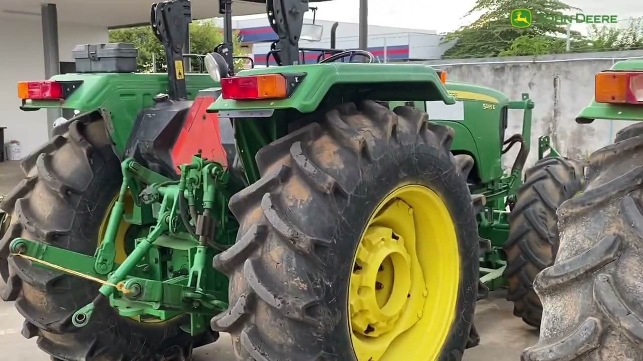 ត្រាក់ទ័រចនឌារថ្មីៗ និងមួយតឹក