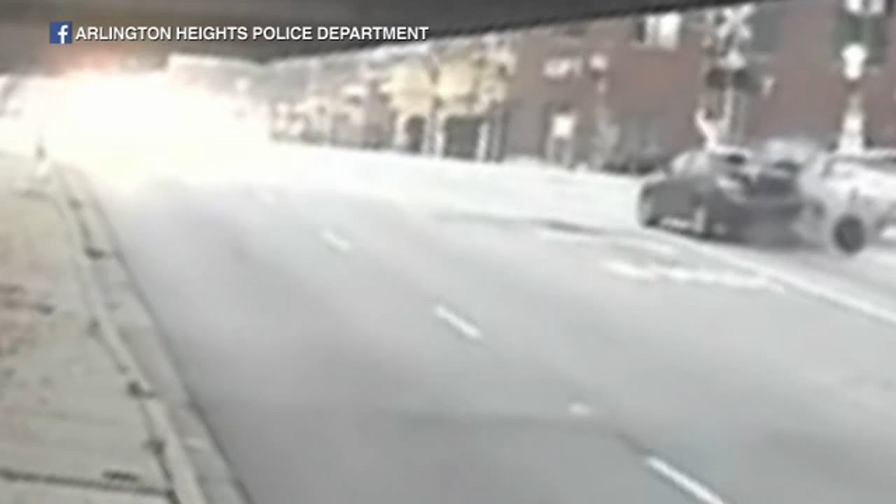 Driver charged with DUI for Arlington Heights crash - YouTube