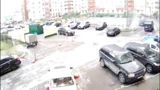 Russian special forces chase criminals in french comedy style