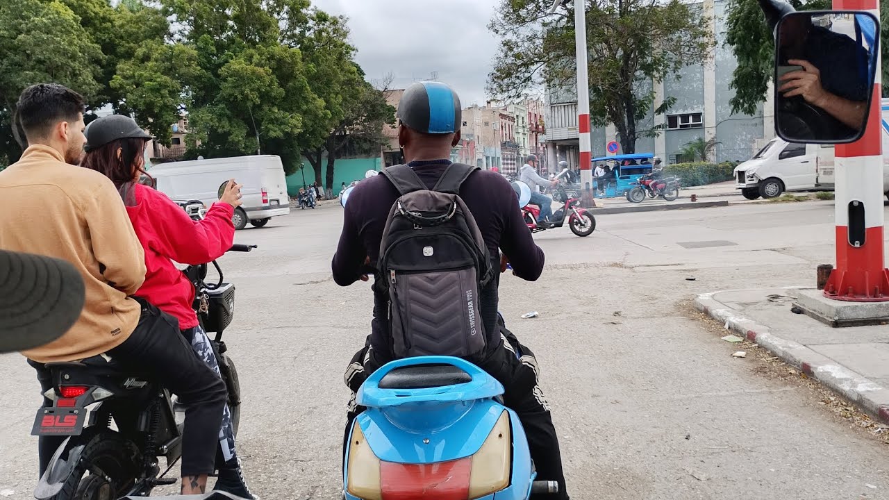 PASEO POR LA HABANA CUBA. CALZADA DE INFANTA Y CALZADA DE 10 DE OCTUBRE 
