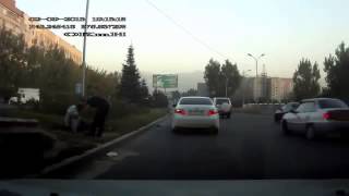 ДТП Тойота Камри сбила мужика Алматы 2 09 2013