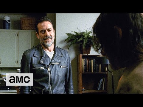 The Walking Dead: &#039;Who Are You?&#039; Talked About Scene Ep 703