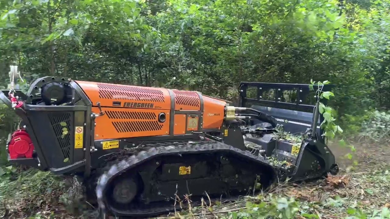 ENERGREEN RoboPLUS - mulczer gąsienicowy 100 KM